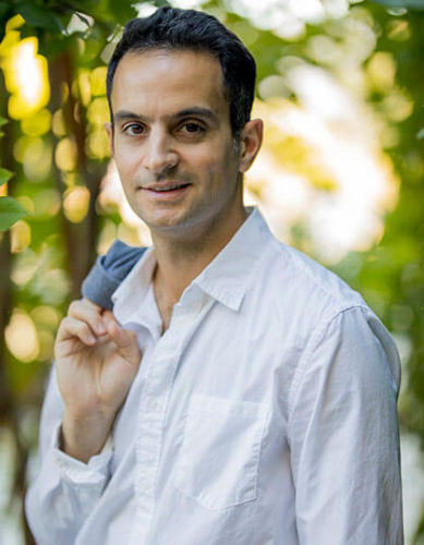 Dr. Reza Saeidi Doctors Choice Awards in Dentistry