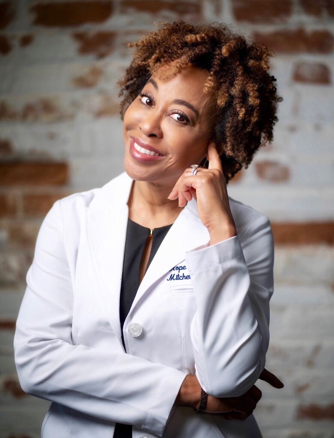Connected Doctor, Name: Dr. Hope Mitchell