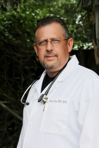 Dr. Armando Acosta Ruiz