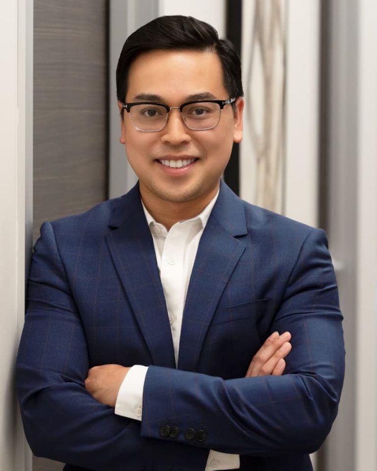 Dr. Phuong Pham Doctors Choice Awards in Plastic Surgery