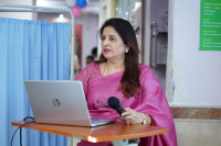 Dr. Neeru Thakral – Gynecologist | Fertility and IVF Specialist in Gurgaon