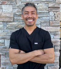 Dr. Juan Valencia