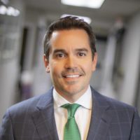 Dr. Gustavo De Oliveira